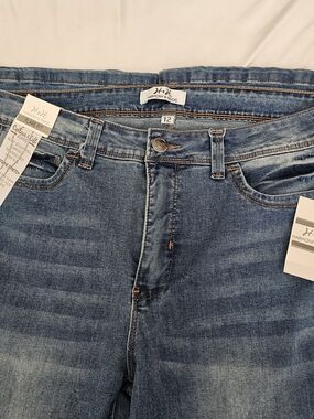 Women's Harmony & Havoc Flare Leg Jeans.  Size 12
